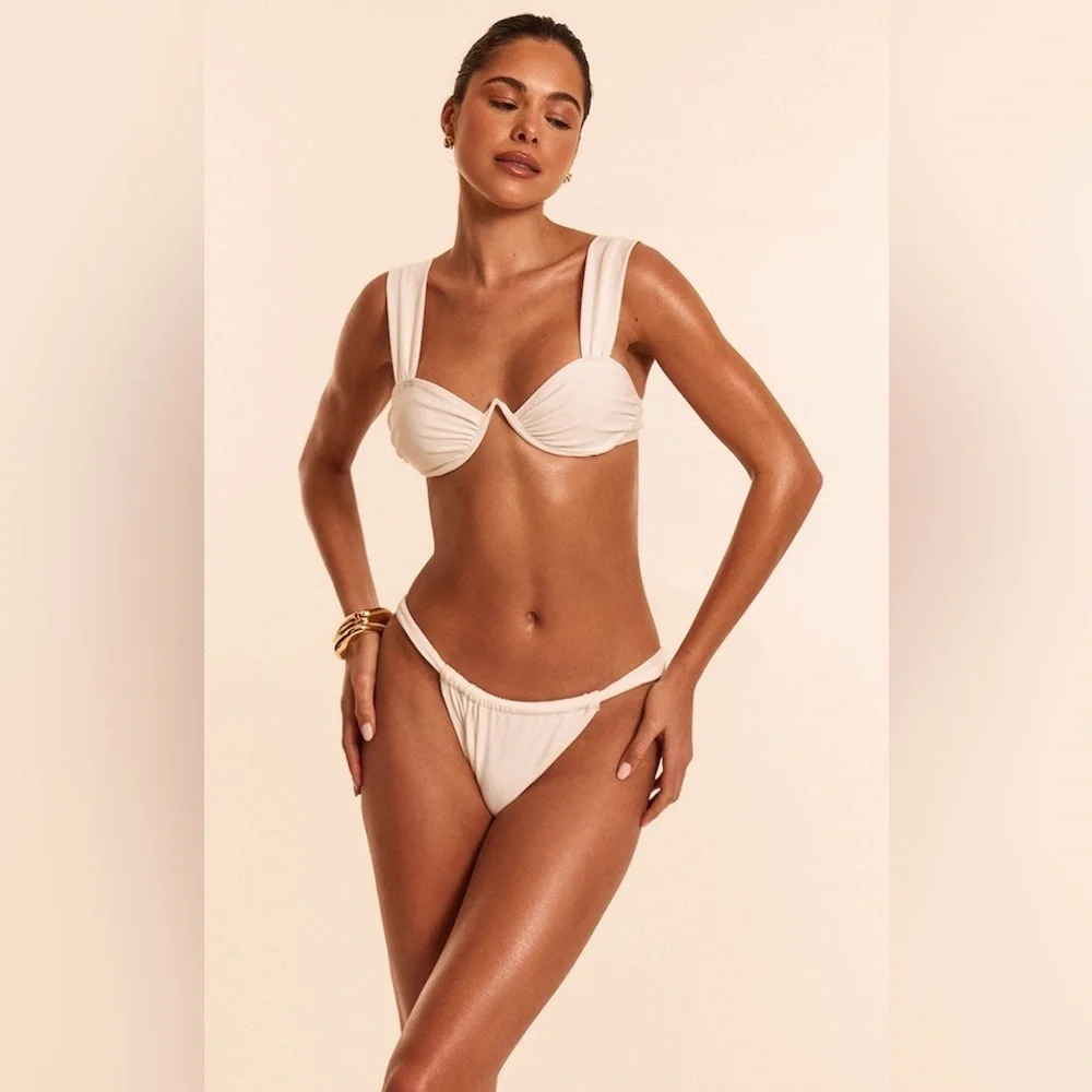 NWT PrettyLittleThing Cream Ruched Tanga Bikini Bottoms UK4 US0